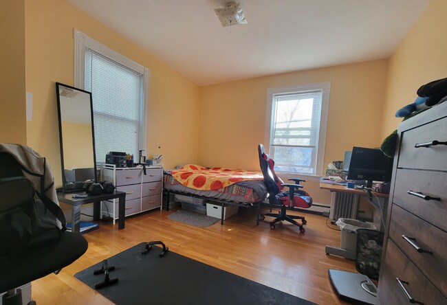 139 Brook St, Brookline, MA 02445 - photo 6