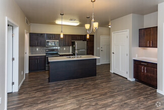 4365 15th Ave S, Fargo, ND 58103