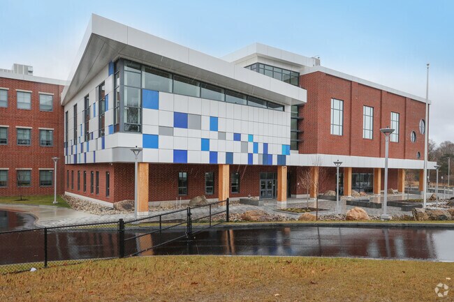 East Veterans Elementary School is located in Gloucester.