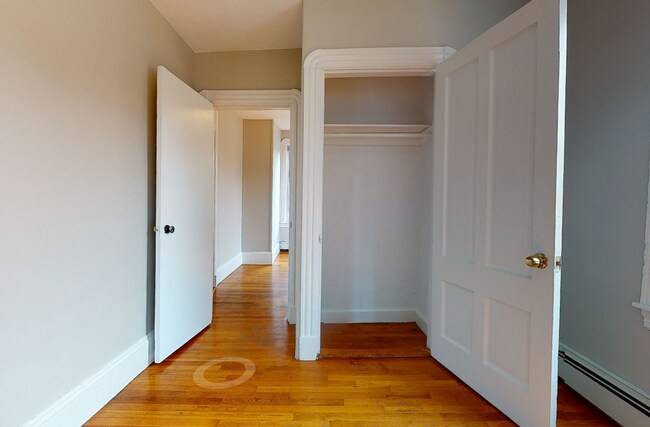 568 Green St unit 3, Cambridge, MA 02139 - photo 4