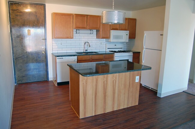 The Highland Square, Akron, OH 44303 - photo 5