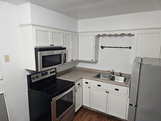 1011 19th St S Unit 4, Moorhead, MN 56560
