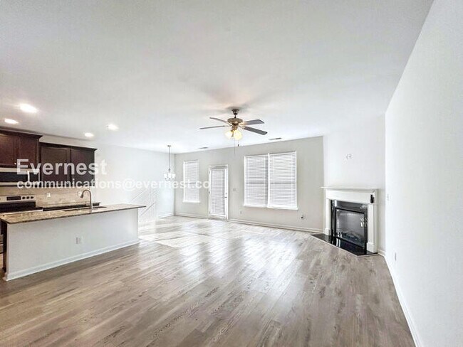 3995 Tyne Ct, Atlanta, GA 30349 - photo 5