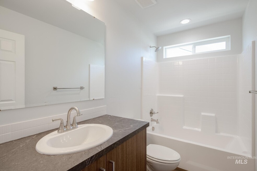 3878 E Syracuse St, Nampa, ID 83686 - photo 1