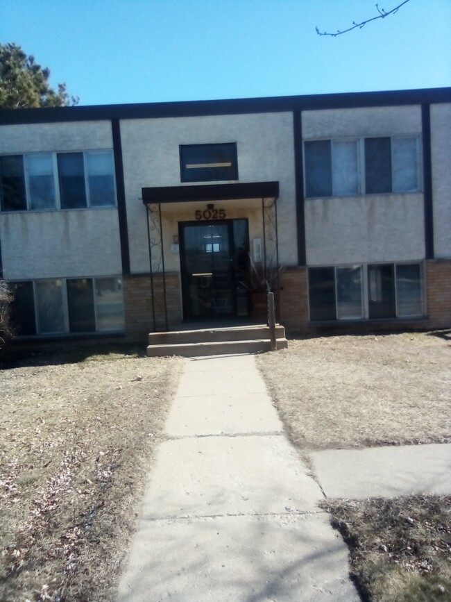 5025 3rd St NE, Fridley, MN 55421