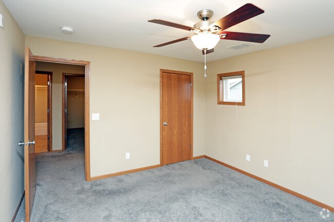 Kinsale Condominiums, Waterloo, IA 50701 - photo 5