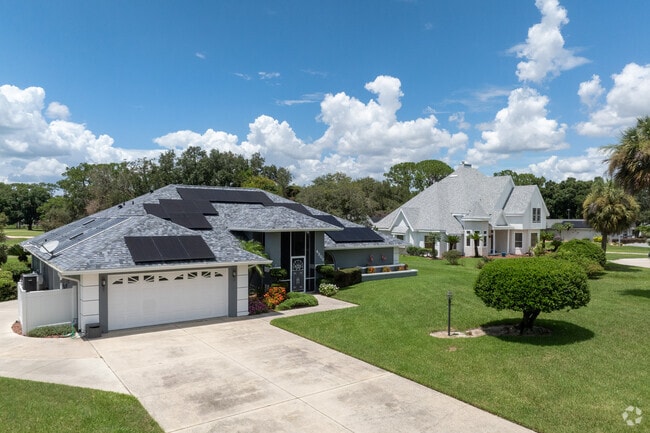 Closer to the clubhouse in Golf Hammock, the homes increase substantially in size and value.