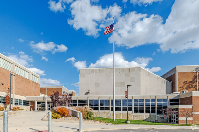 Sharon High School, Sharon PA Rankings & Reviews - Homes.com