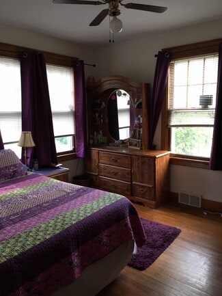 381 Feura Bush Rd Unit B, Glenmont, NY 12077