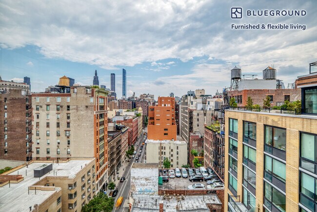 180 W 20th St unit FL17-ID1202, New York, NY 10011 - photo 3