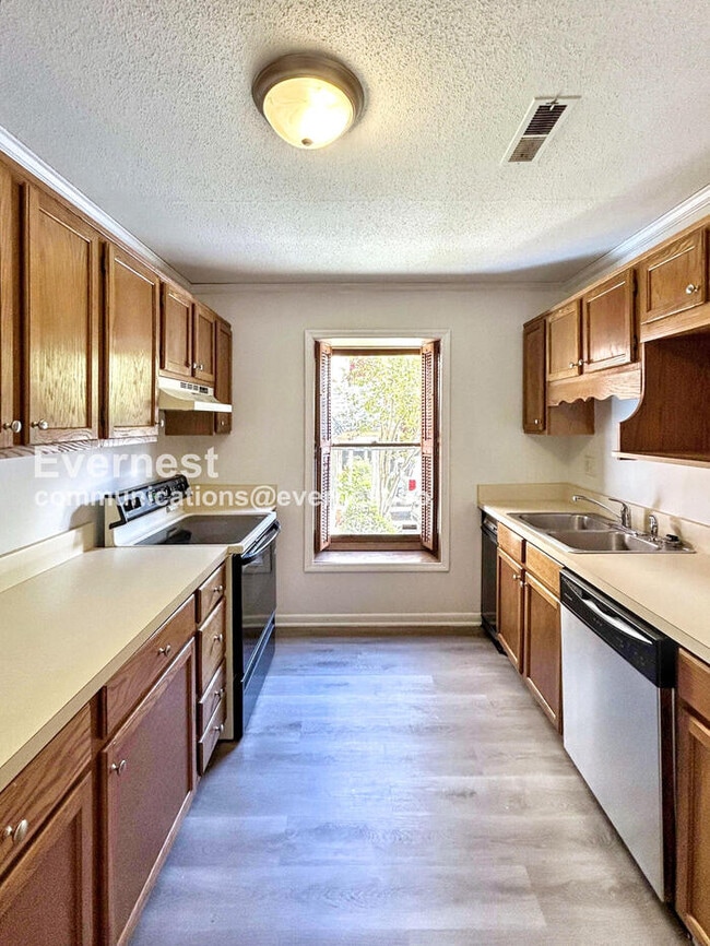 855 W 6th St, Winston Salem, NC 27101 - photo 2