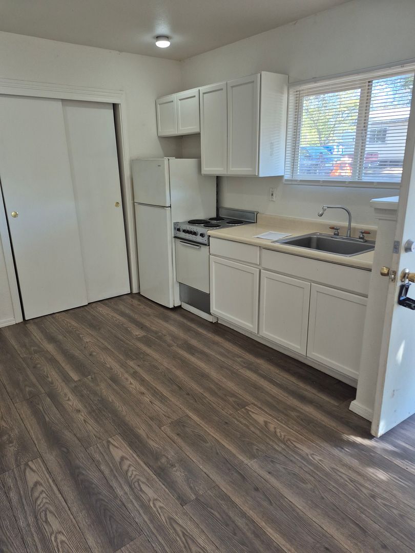 5735 Old Hwy 53 unit 6 Duplex (Park, Clearlake, CA 95422 - photo 1