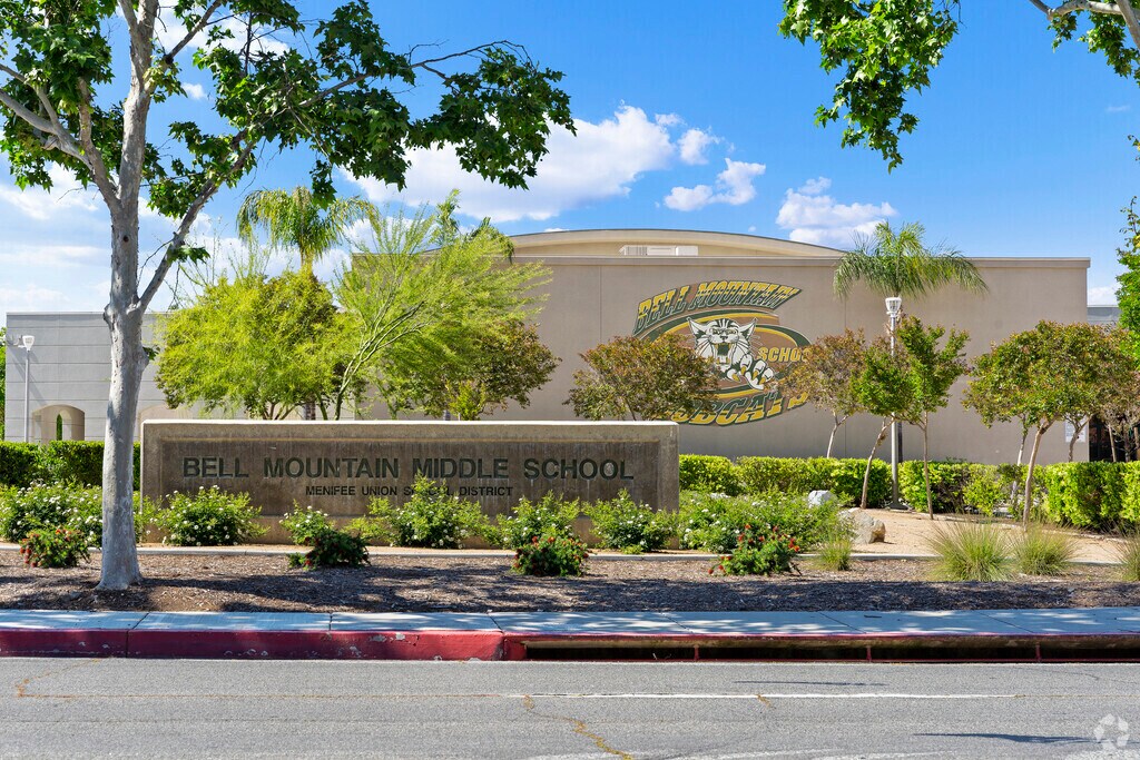 Experience A World-class Education At Bell Mountain Middle School In Menifee Lakes