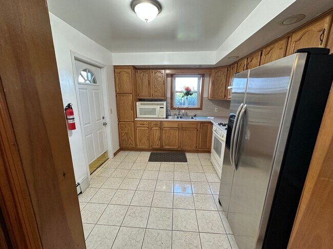 1211 Mechanic St, Bethlehem, PA 18015 - photo 7