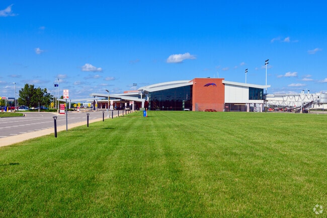 The Kalamazoo/Battle Creek International Airport is located near Milwood.