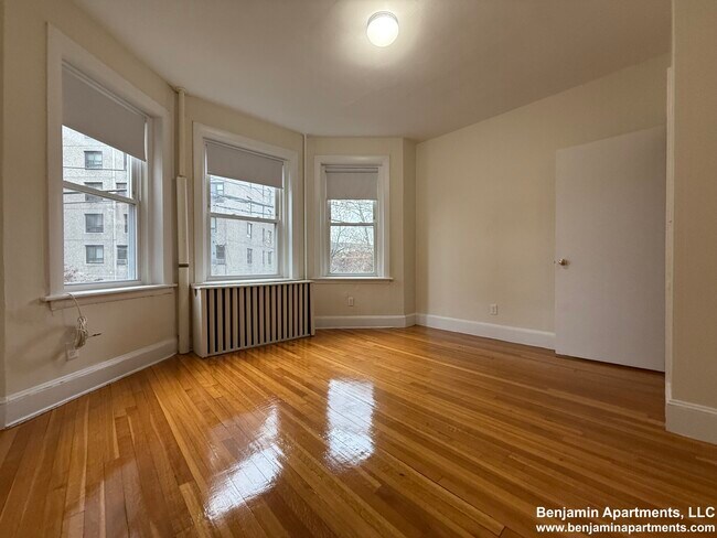 93 Lancaster Terrace unit 103, Brookline, MA 02446 - photo 6