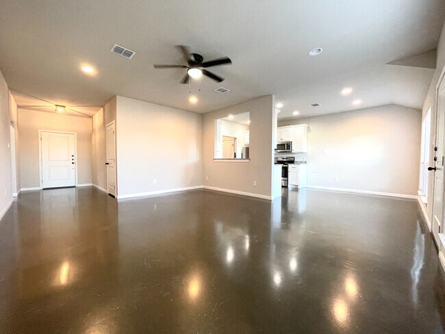 100 W Windmill Way, Waco, TX 76706 - photo 5