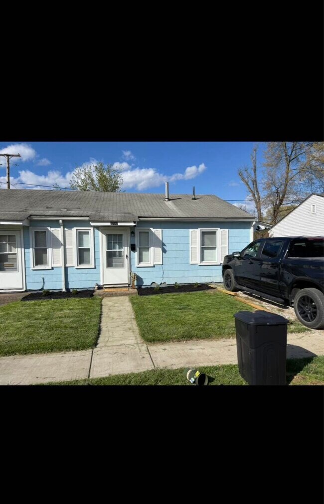 2732 Furlong Ave, Saint Albans, WV 25177