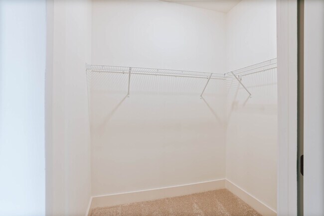 1289 Woodland Cir unit 37686965, Opelika, AL 36801 - photo 4