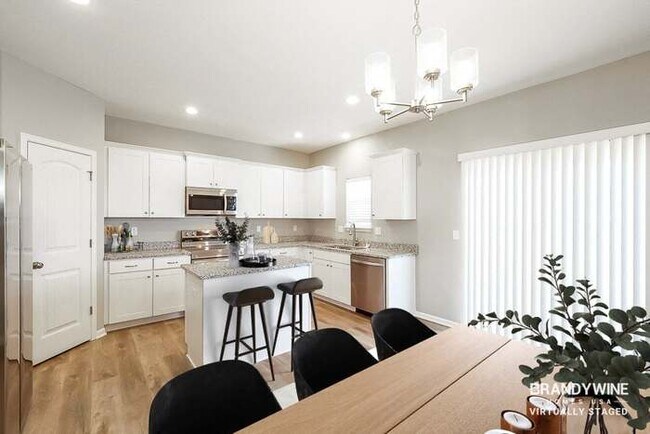 713 Poplar Cir, Belton, MO 64012 - photo 7