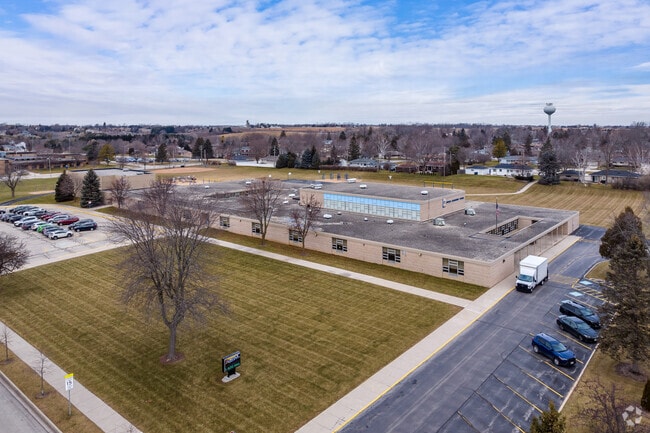 A view of Lincoln Elementary School in Port Washington.