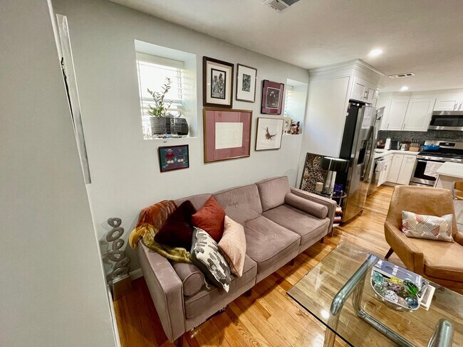 42 Woodrow Ave unit 1, Boston, MA 02124 - photo 7