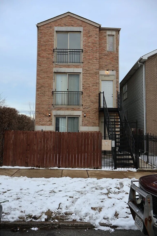 2239 S Ridgeway Ave Unit 3, Chicago, IL 60623