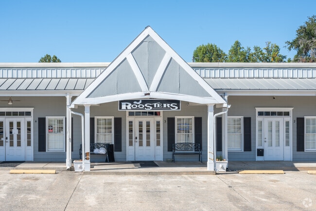 Roosters is a favorite watering holes for River Pointe Plantation residents.