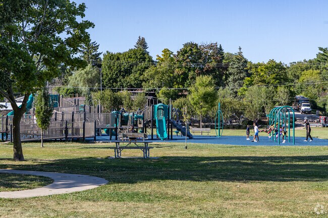 The kids can play all day at Lockwood Park near Manree Park.