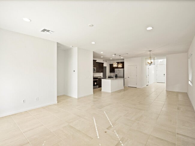 7021 W Jadewood Ln, Tucson, AZ 85757 - photo 7