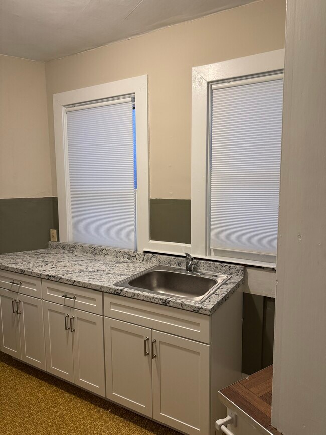 504 Todd St unit 504 Todd St, Pittsburgh, PA 15221 - photo 3