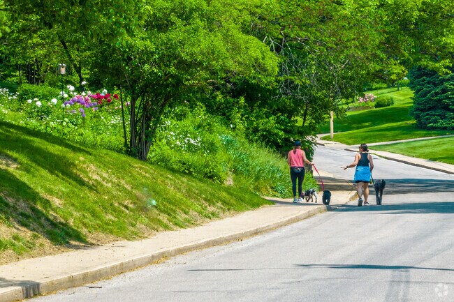 The quiet streets of Linden Heights allow for easy walks with neighbors.