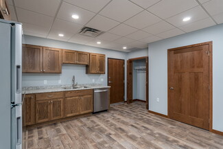 513 N Riverfront Dr, Mankato, MN 56001