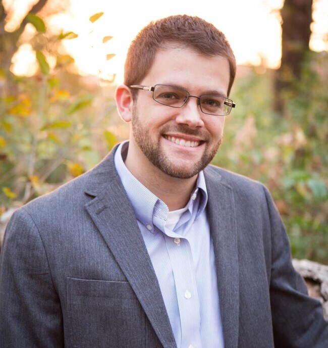 Roderick Wiese Real Estate Agent in ster Groves, MO