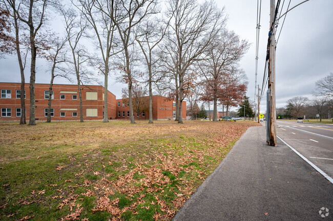 Harold L. Qualters Middle School: Nurturing minds, shaping futures in Mansfield.