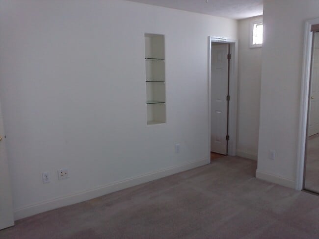 Christopher Downs Apartments, Havelock, NC 28532 - photo 6