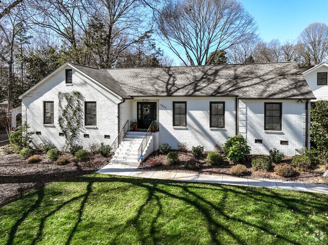 Homes are well kept in Beverly Woods.