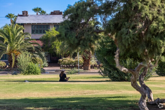 All ages enjoy Catalina Park where they are able to admire unique, early 20th century homes.
