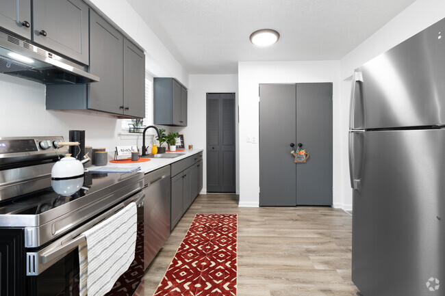 2BR, 1BA - 1,050SF Kitchen