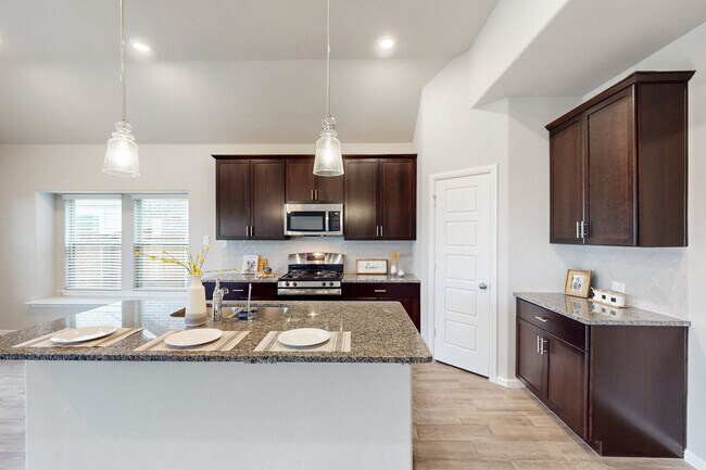 3129 Royal Throne Ct unit 36500956, Denton, TX 76208 - photo 4