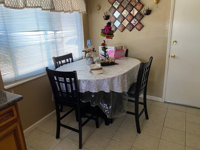 Kitchen table