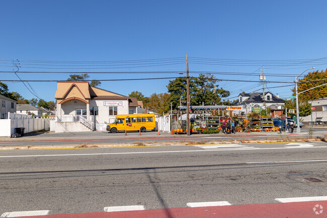 The Challenge Early Intervention Center is located in the New Dorp neighborhood in NY.