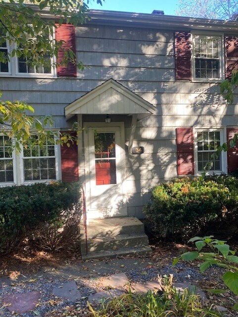 34 Coyne Rd unit 1, Waban, MA 02468 - photo 1