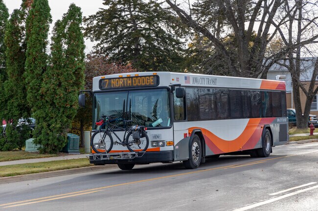 The convenient bus routes in Shimek make getting around stress-free for residents.