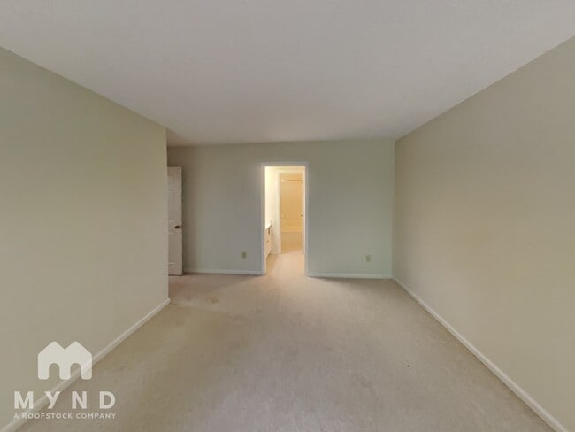 100 Beaver Dam Ct, Chapel Hill, NC 27514 - photo 7