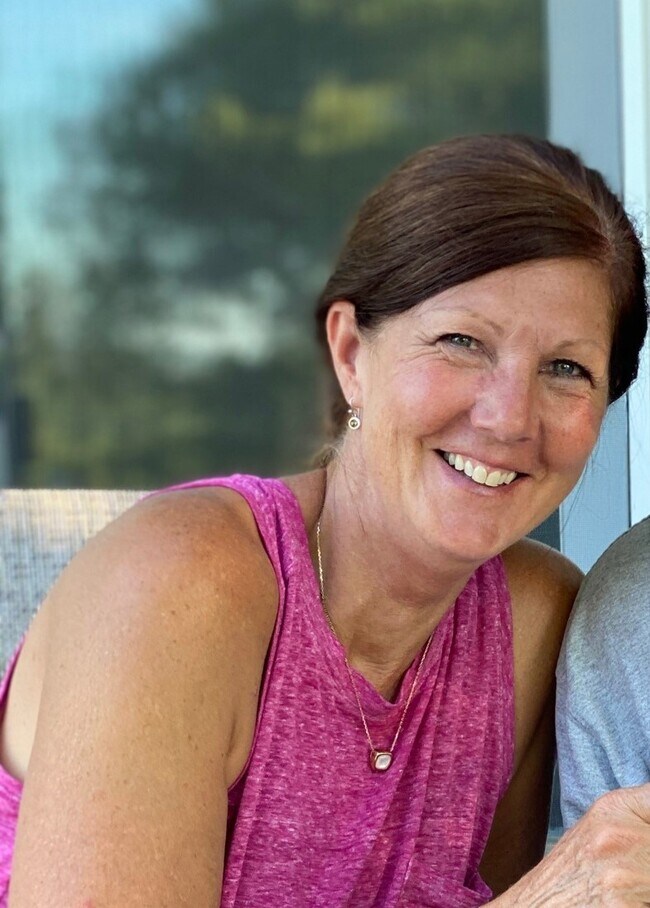 Elizabeth Kratofil