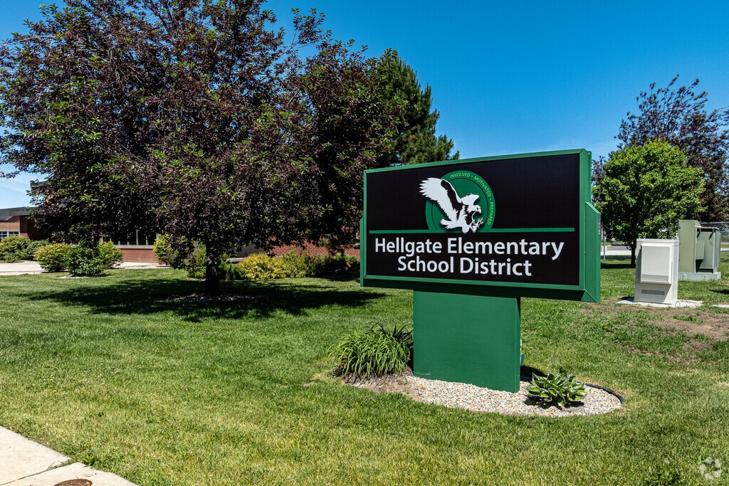 Hellsgate Elementary School has a well kept campus.