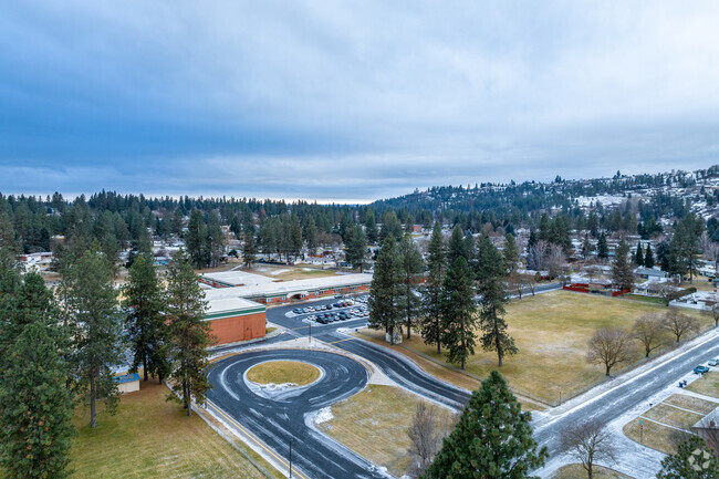 Evergreen Elementary features a student drop off loop at the front of the school.
