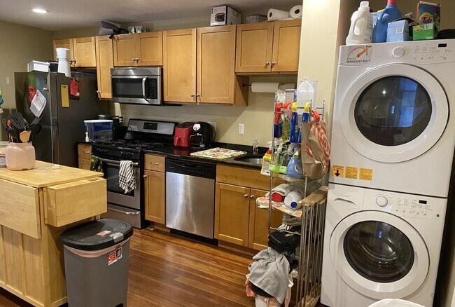 44 Hillside St unit 2, Roxbury Crossing, MA 02120 - photo 2