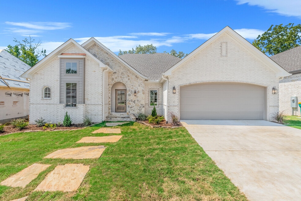 15103 Matterhorn Loop, Maumelle, AR 72113 - photo 1